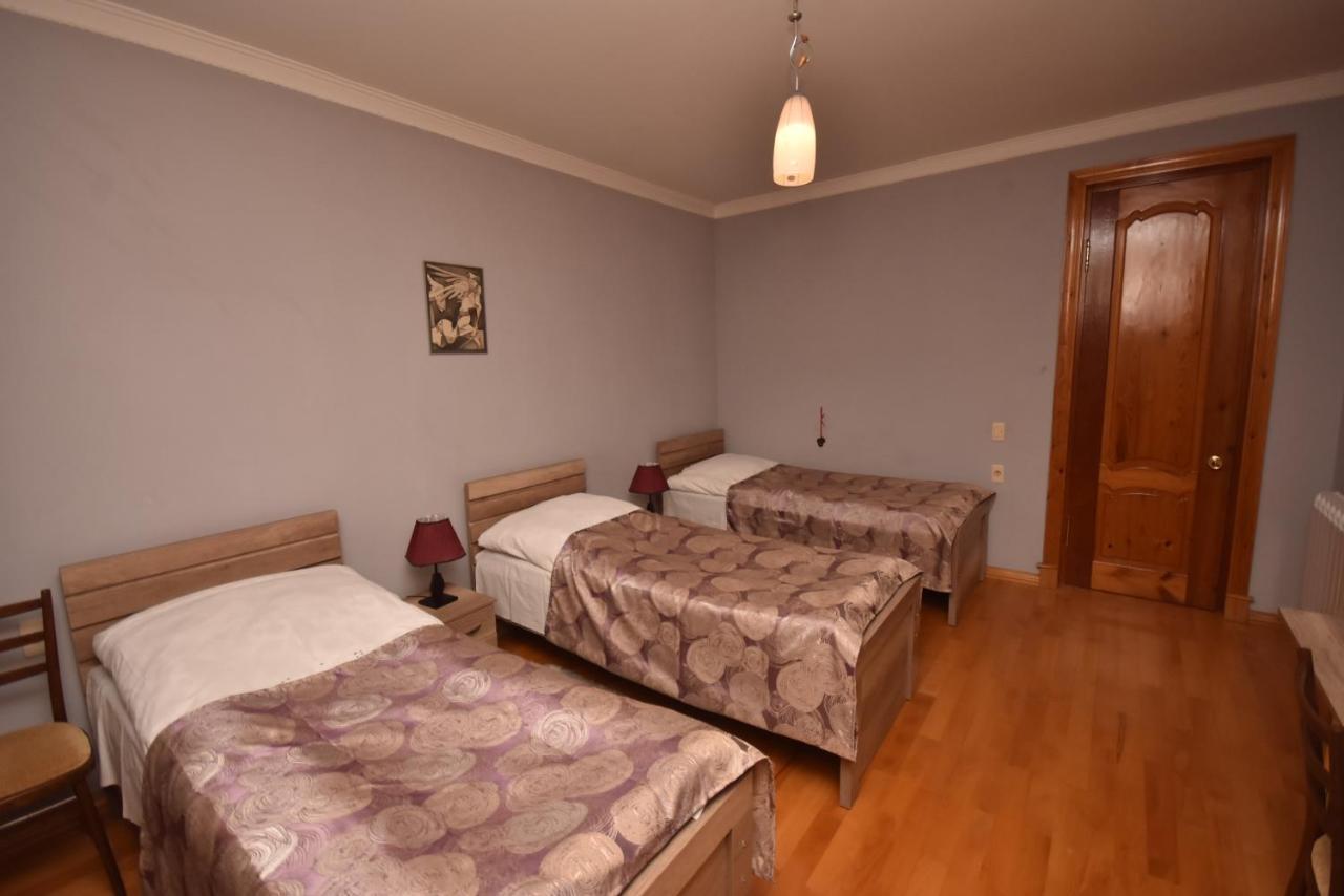 Guest House Green House Zugdidi Exterior foto